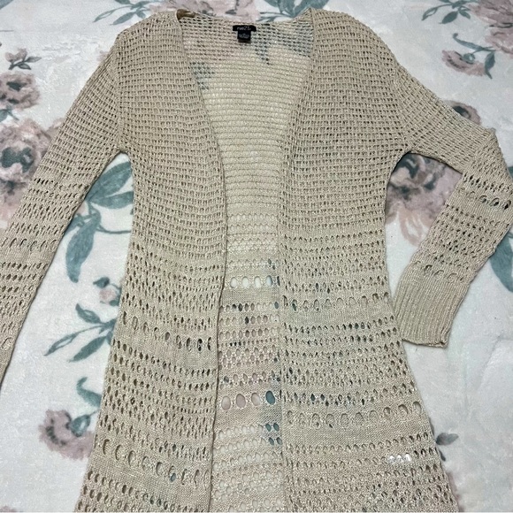 Crocheted duster - Picture 1 of 4